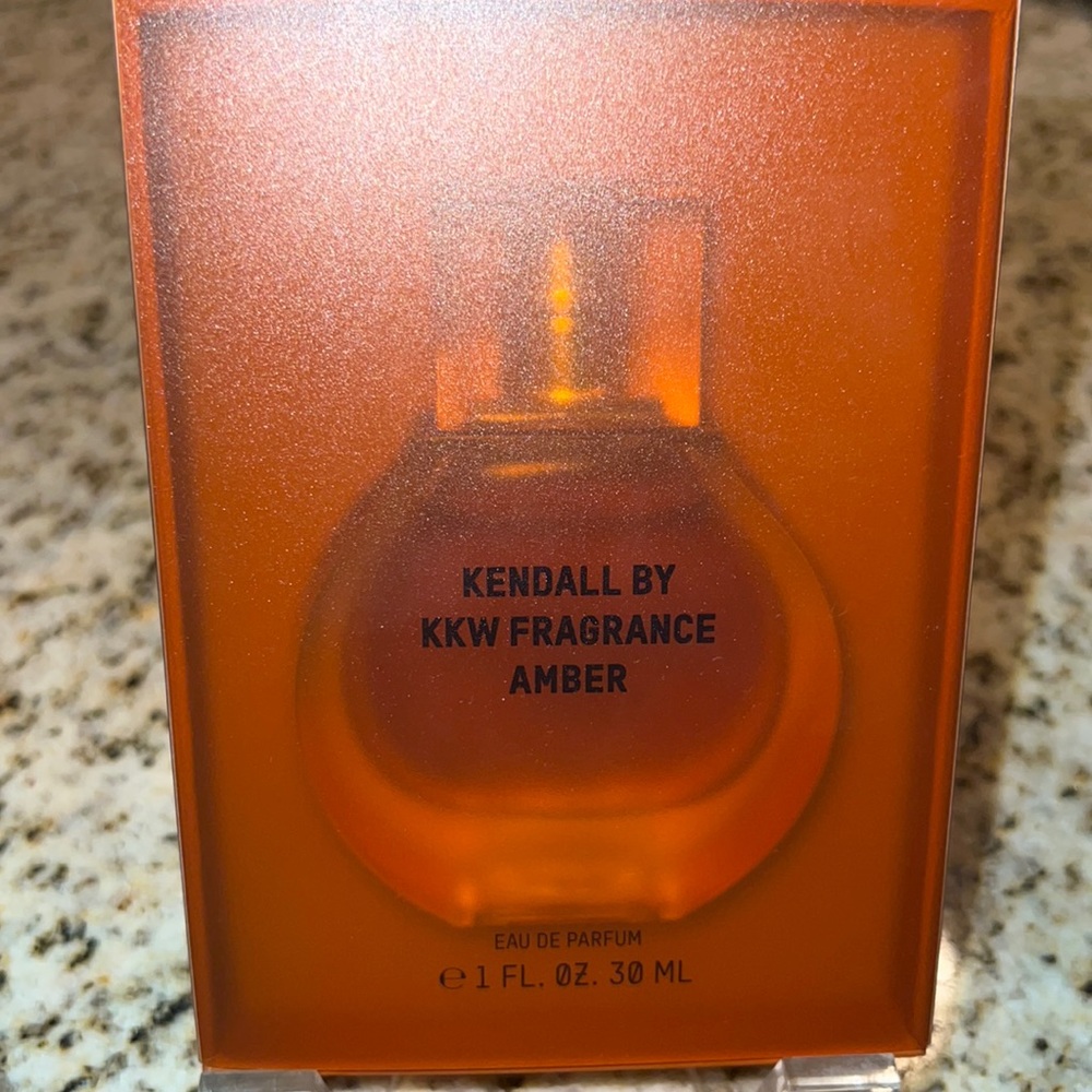 Kendall by KKW - Amber